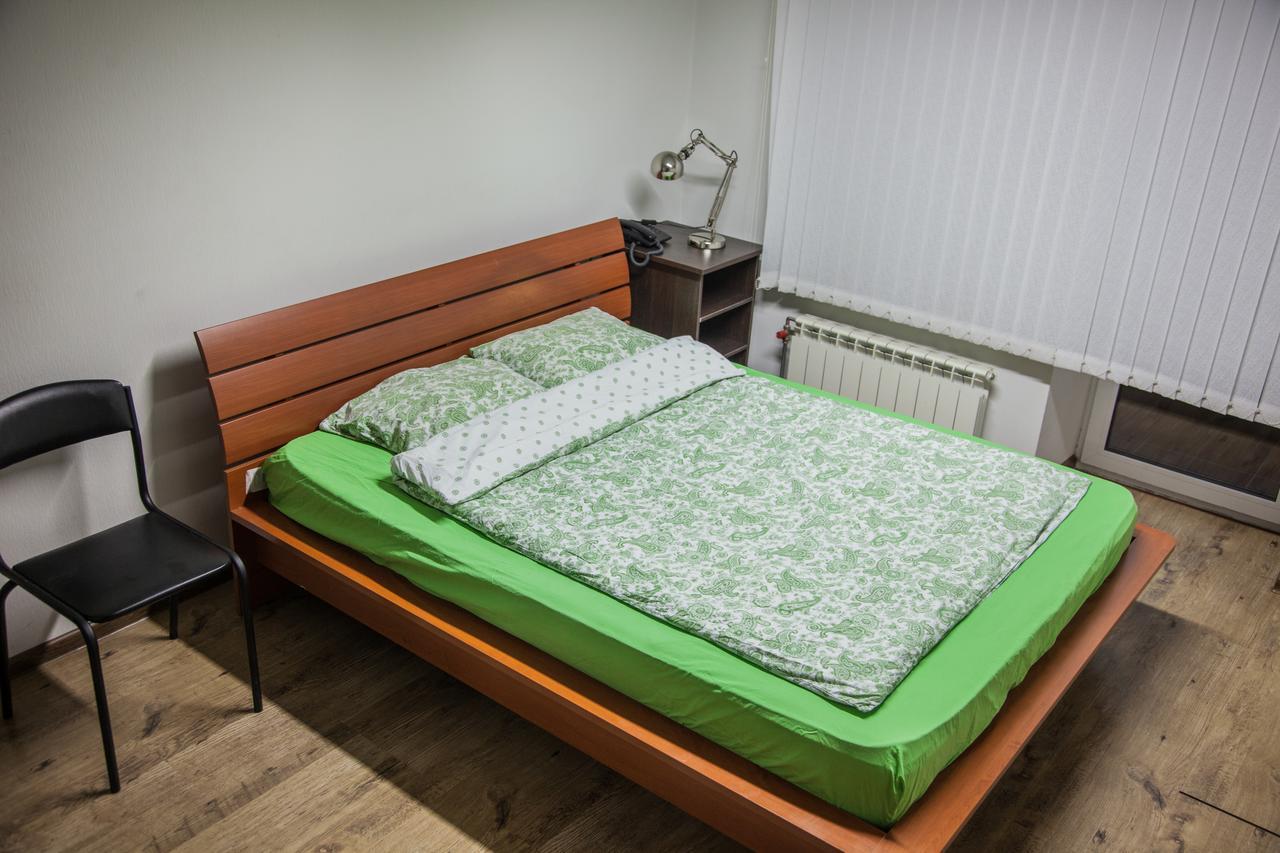 Gde Spat Hostel Ekaterinburg Ngoại thất bức ảnh