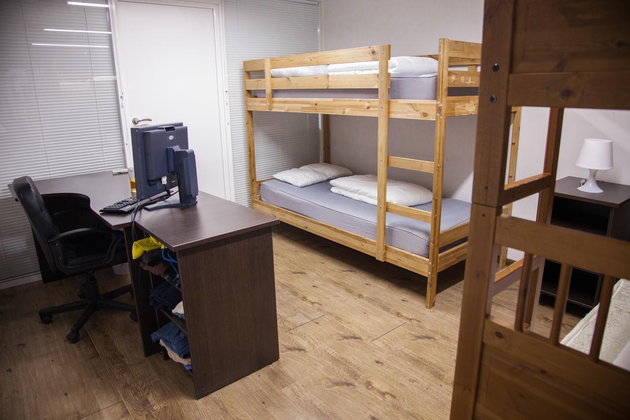 Gde Spat Hostel Ekaterinburg Ngoại thất bức ảnh