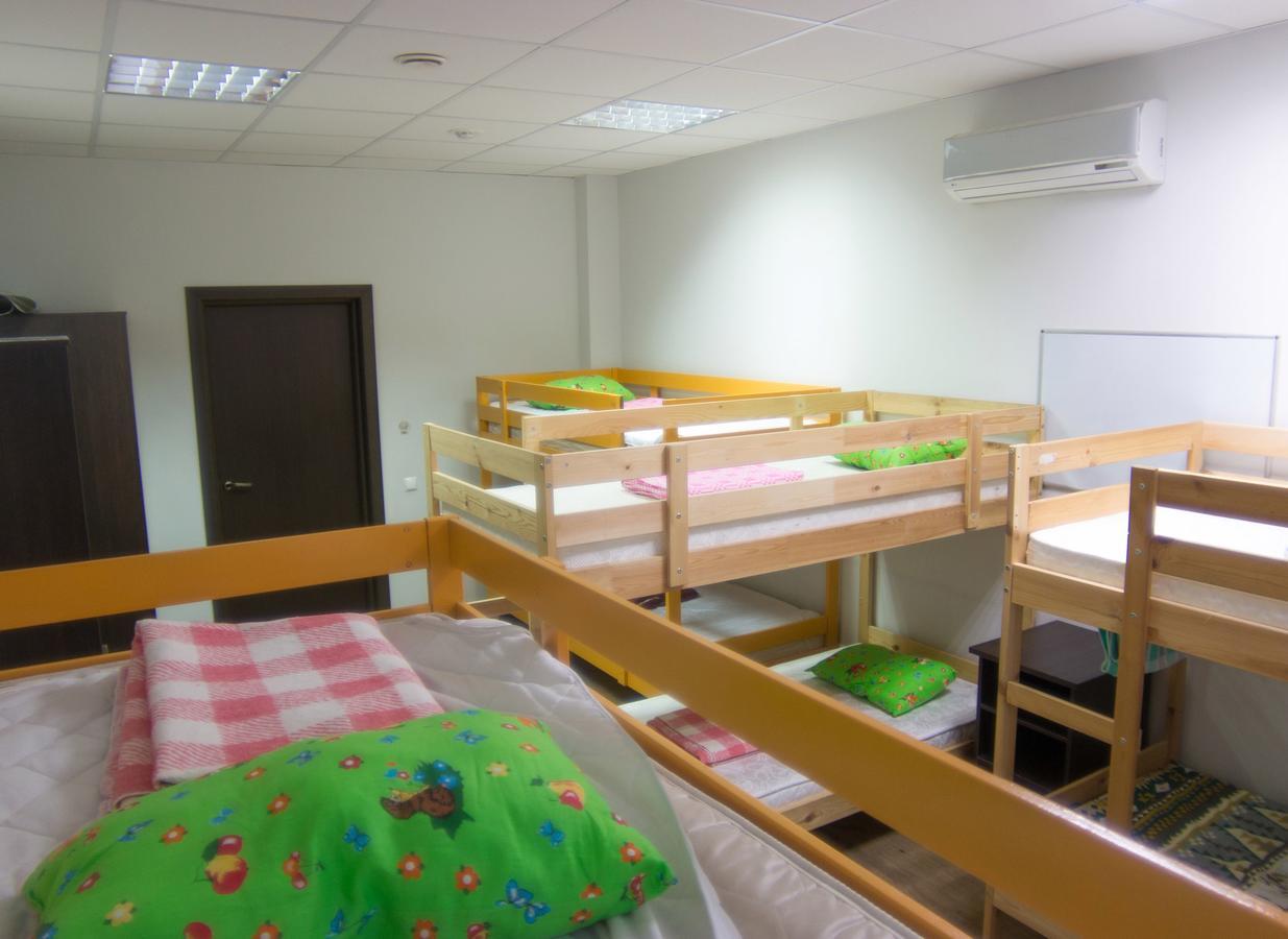 Gde Spat Hostel Ekaterinburg Ngoại thất bức ảnh